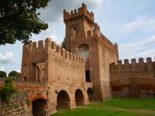 The wonderful entrance to Montagnana