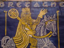 This next collection will complete Quimper. Above: a heritage banner that was part of the L'Epee brasserie's adjoined historic arcade. That 'passage' was a veritable mini-muse, all under the hotel's motif stained-glass ceiling dome. Incredible fotos: a Nazi officer banquet with what seemed to be over 100 emptied wine bottles; popstar Johnny Halladay signing autographs for starstruck young kitchen staff circa mid '60s; Aznavour playing (what else?) chess; an old religious 'Pardon' walking route.