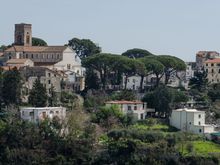 That 13C campanile tower and the Duomo denote the entry to the first of Ravello's two famed gardens: Villa Rufolo. 