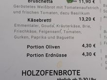 I had the schmankelbrot, great bread 