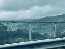 There are some seriously big highway bridges through this area (have I mentioned I'm afraid of heights)