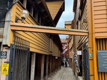 Narrow alleyways 