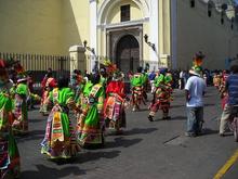 From a trip several years ago: traditional dancers participating in a procession I happened to stumble onto while walking around the historic center in my usual "flâneur" manner. 