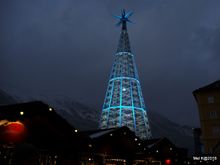 14 meter, 90,000 crystal Swarovski Tree.  