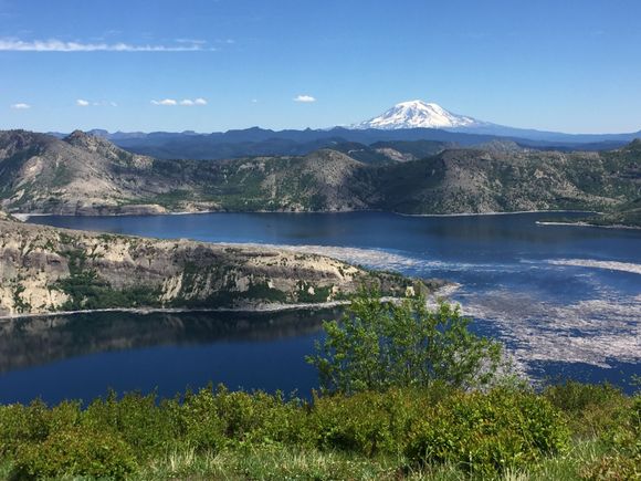 On top of Harry’s Ridge (sorry these pics are out of order. Arghhhhh.) That’s Mt. Adam’s.
