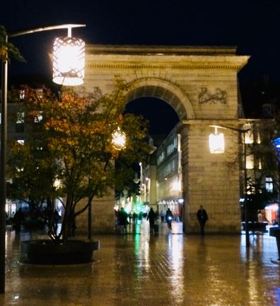 Dijon Arch In the rain