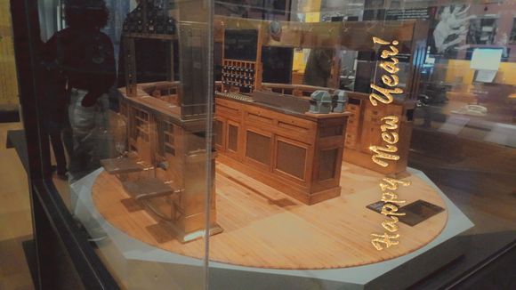 A model of a stock market work station.