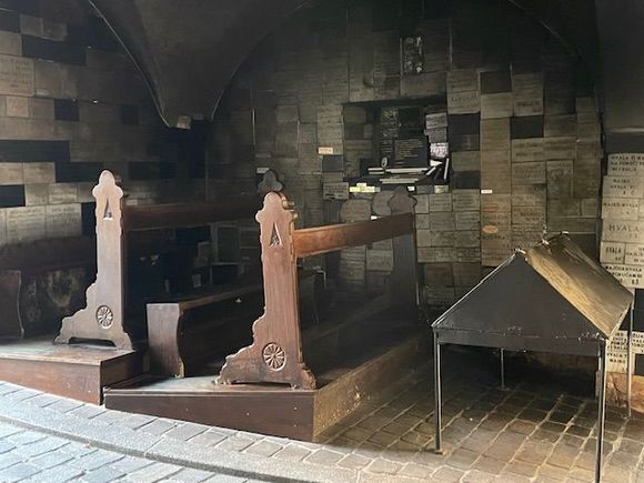 Pews where generally there are people having a moment