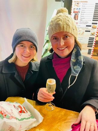 Chris Market: fries, champagne and churros. 