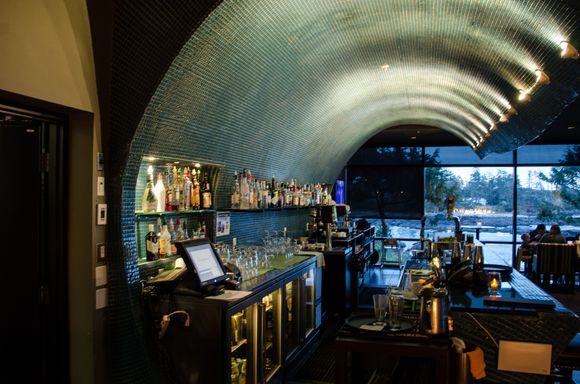 The 'breaking wave' bar @Black Rock Oceanfront Resort.