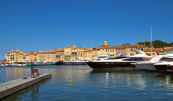 Saint Tropez is the perfect picture post-card village that represents the Riviera. It is touristy, but still retains the feel of a sleepy fishing village. I had fallen in love with "Santrope" If I visit again, I would surely stay at St Tropez and enjoy the sunset on the quay, sipping some wine.