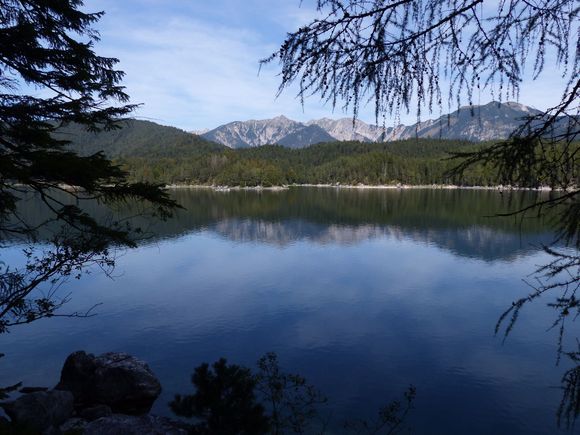 Walk around Eibsee
