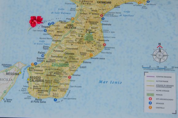 We flew from Toronto to Rome. There was a spectacular harvest moon that night in Toronto, one which reflected onto Lake Ontario. From Roma, we then flew down to Lamezia Terme then taxied to Tropea.