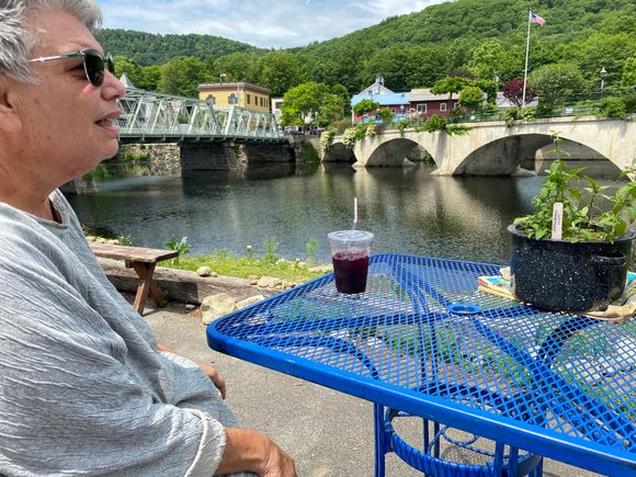 Here are some pics from our brunch  today.  On the right you see the  Bridge of Flowers which yk and others have visited. This is me . The other bridge on the left is the  one for cars.