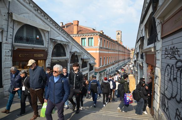 Rialto bridge Saturday morning