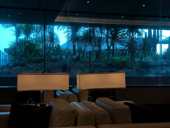 Emirates lounge, Singapore 
