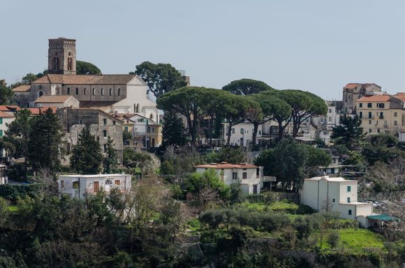 That 13C campanile tower and the Duomo denote the entry to the first of Ravello's two famed gardens: Villa Rufolo. 