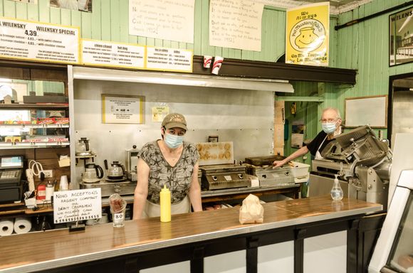 The couple who now own Wilenskys. One minute after I took this shot, a New Yorker who'd been away for decades brought his wife in to see this eatery, his former fave teenage haunt.