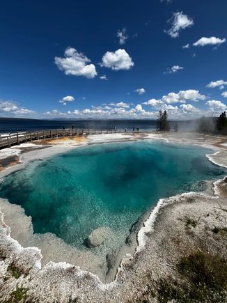 Black pool - no longer black due to change in hot springs temperature 
