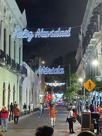 Walking down Calle 60