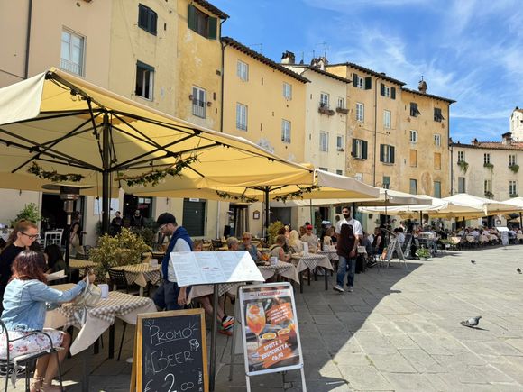 Piazza dell'Anfiteatro