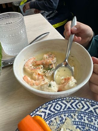 Shrimp with dill in a lemon mustard sauce