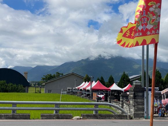 By the entrance to Brown Boulevard