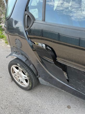 Most cars on the Amalfi has these markings. 
