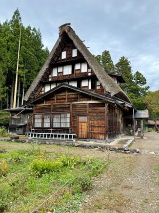 The 5 story house we toured. Never burned down in its 260 year history.
