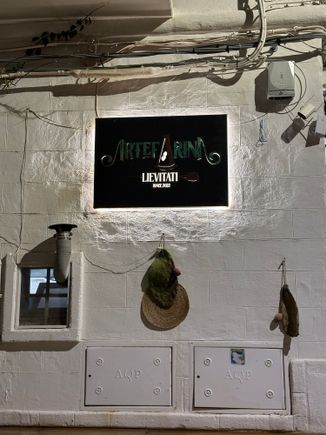 ARTE FARINA.  (pizzeria)