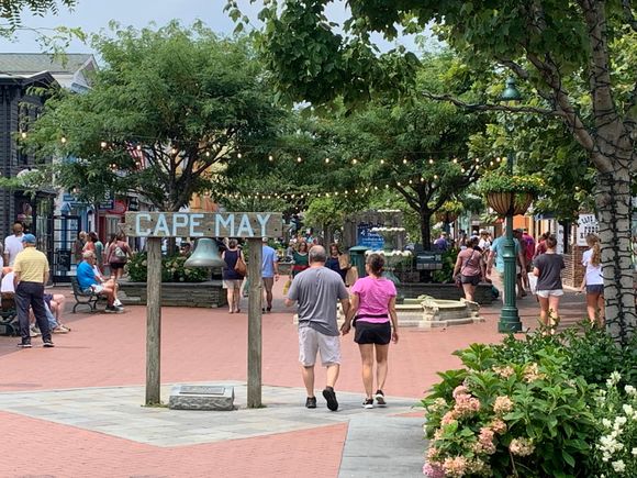 Washington Street pedestrian plaza