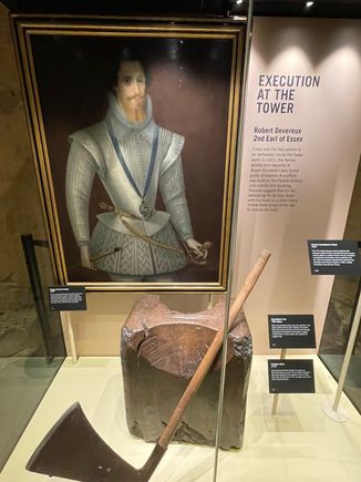 One guy who wasn't happy to see the Welcome to the London Tower sign, Robert Devereux, 2nd Earl of Essex. He was a favorite of Queen Elizabeth the 1st, until he wasn't. Last person to be beheaded in the Tower, February 25, 1601.