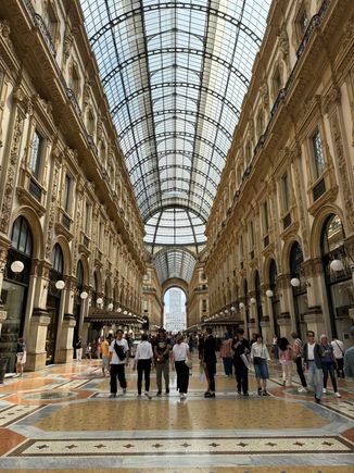 . . . and return to Milano - Galleria Vittorio Emanuele II