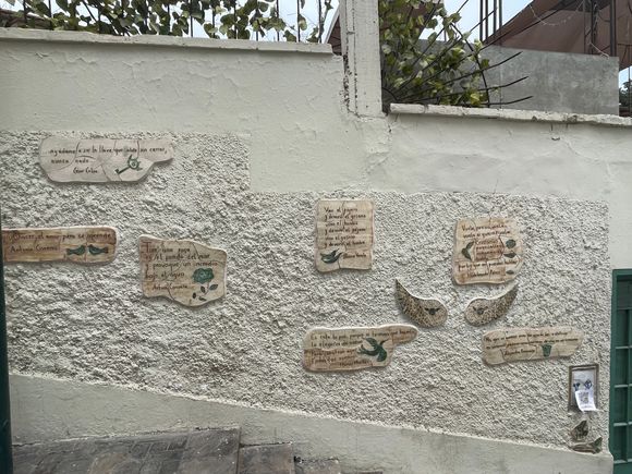 Interest wall decorations 