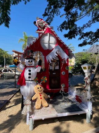 A different view of this Christmas house.