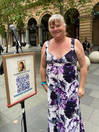 Brilliant vocalist At Martin Place