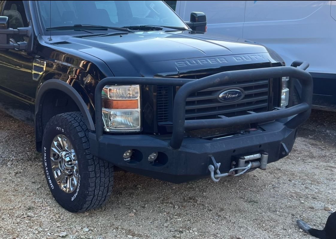 Exterior Body Parts - 2008-2010 F250/F350 Bumper - Used - 2008 to 2010 Ford F-350 Super Duty - Columbia, TN 38401, United States