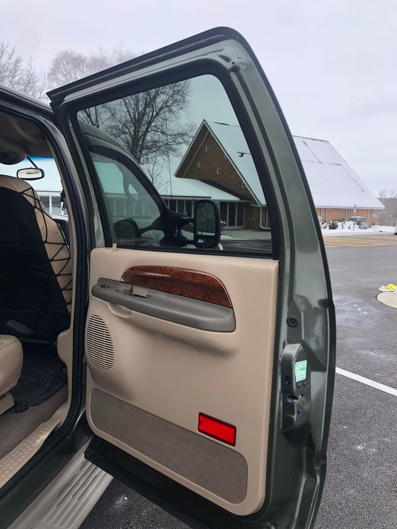 2000 Ford Excursion - 2000 Ford Excursion - Used - VIN 1FMNU43S7YEB39924 - 181,973 Miles - 10 cyl - 4WD - Automatic - SUV - Other - Rockford, IL 61101, United States