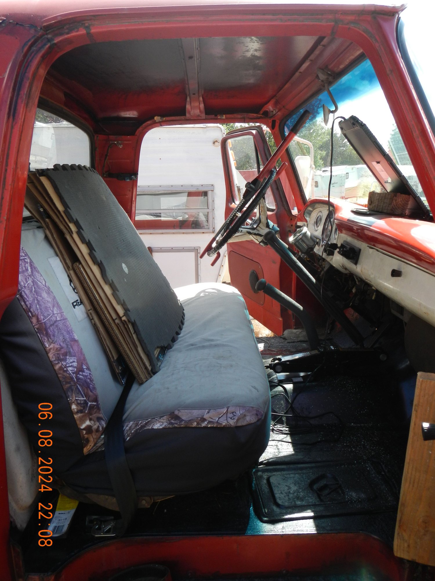 1962 Ford F-250 - 1962 Ford F250 4x4  / 4-speed Manual Transmission - Used - VIN F26CR261054 - 59,576 Miles - 8 cyl - 4WD - Manual - Truck - Red - Portland, OR 97233, United States