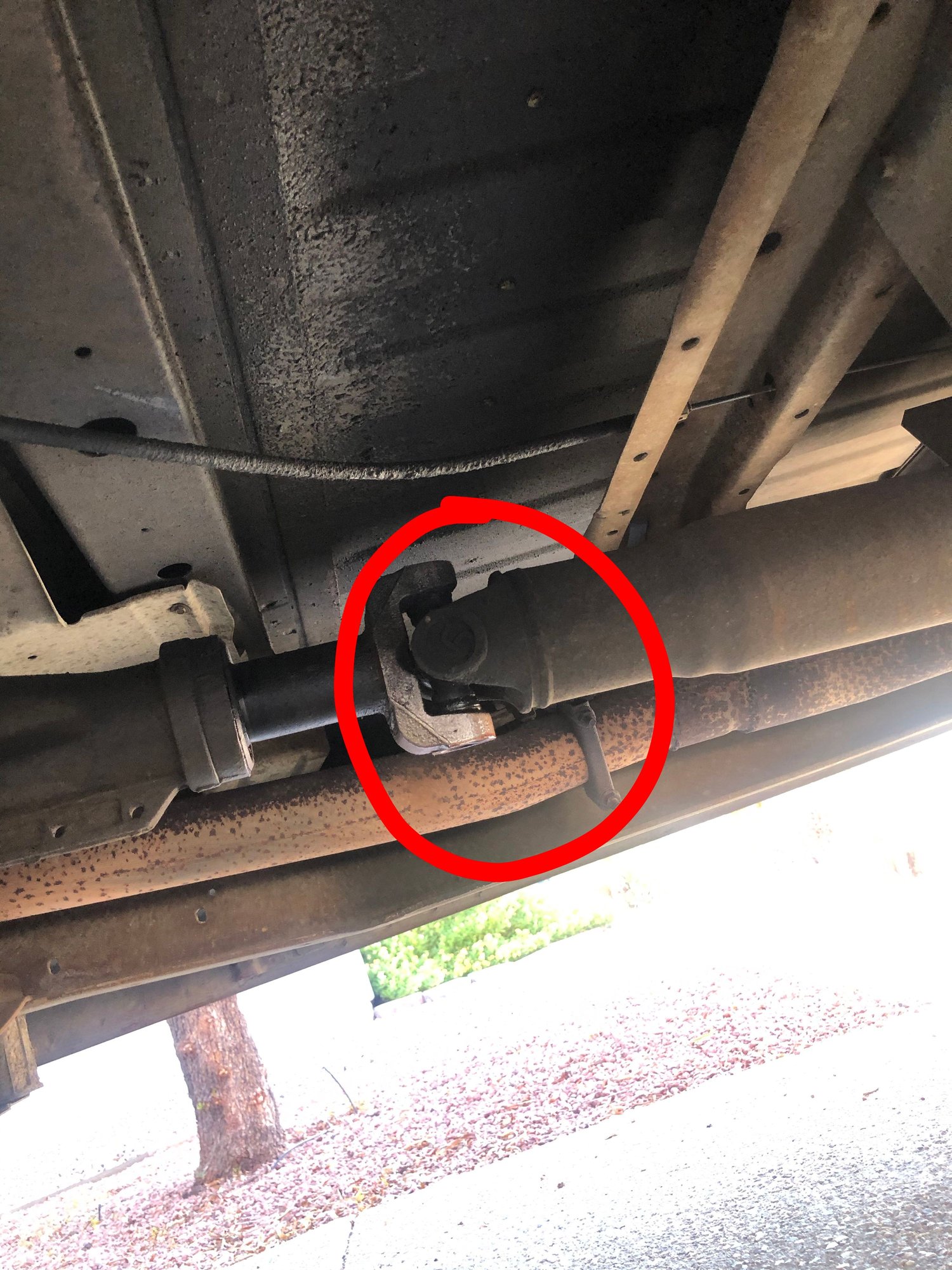1987 E350 v8 7.5 Leaking Drive Shaft Ford Truck Enthusiasts Forums