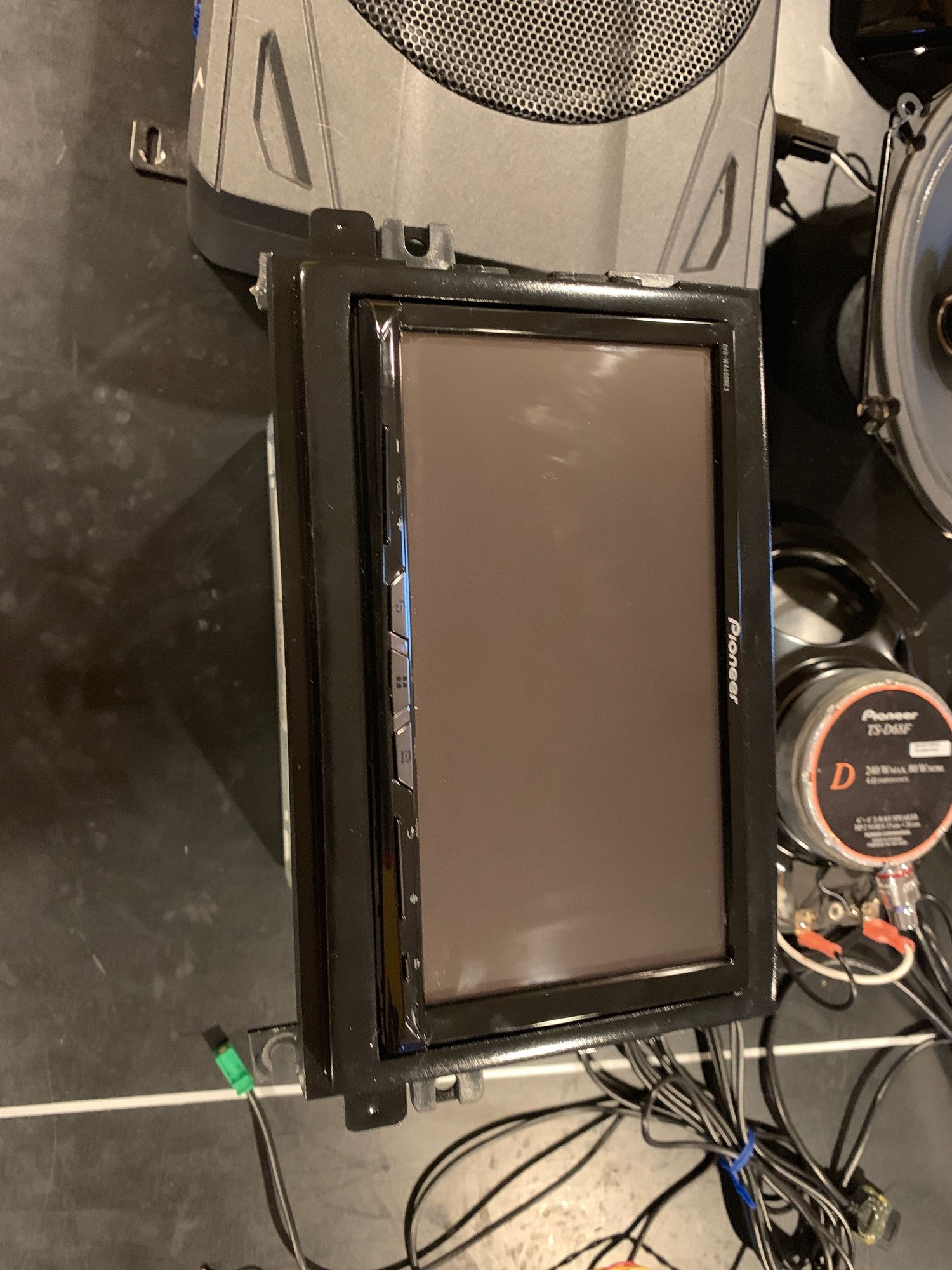 Complete Pioneer stereo system for 20112014 f150 Ford Truck