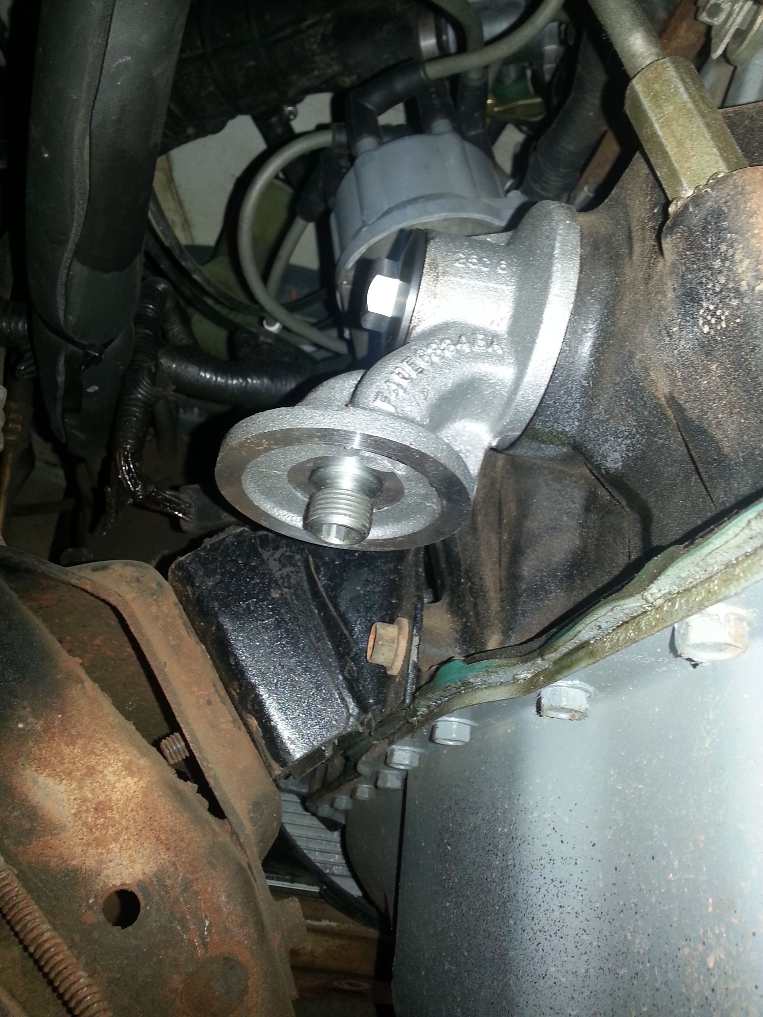 1990 F150 XLT Lariat 4x4 300 (I6) 90 degree oil filter adaptor Ford