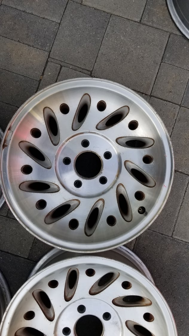Wheels and Tires/Axles - 1998 Explorer Wheels - Used - 1991 to 2001 Ford Explorer - Pasadena, CA 91106, United States