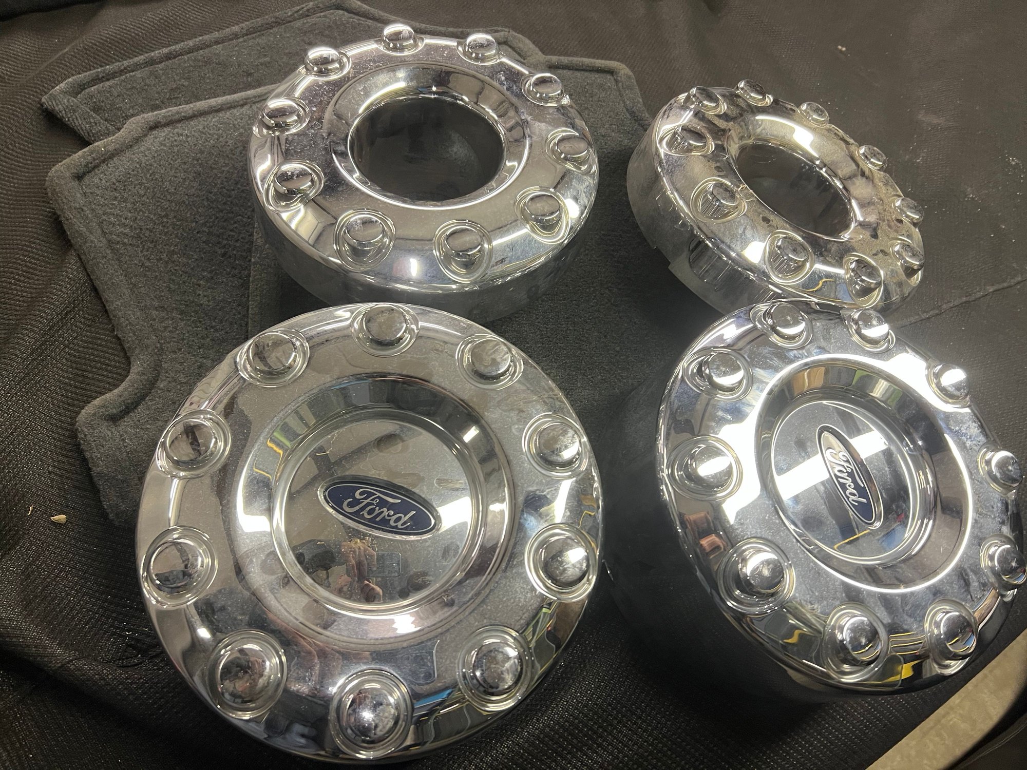 Wheels and Tires/Axles - 2018 Polished Aluminum 19.5 oem Rims Wheels with Brand New Continentals Lugs and Caps - New - 2017 to 2022 Ford F-450 Super Duty - Hewitt, NJ 07421, United States