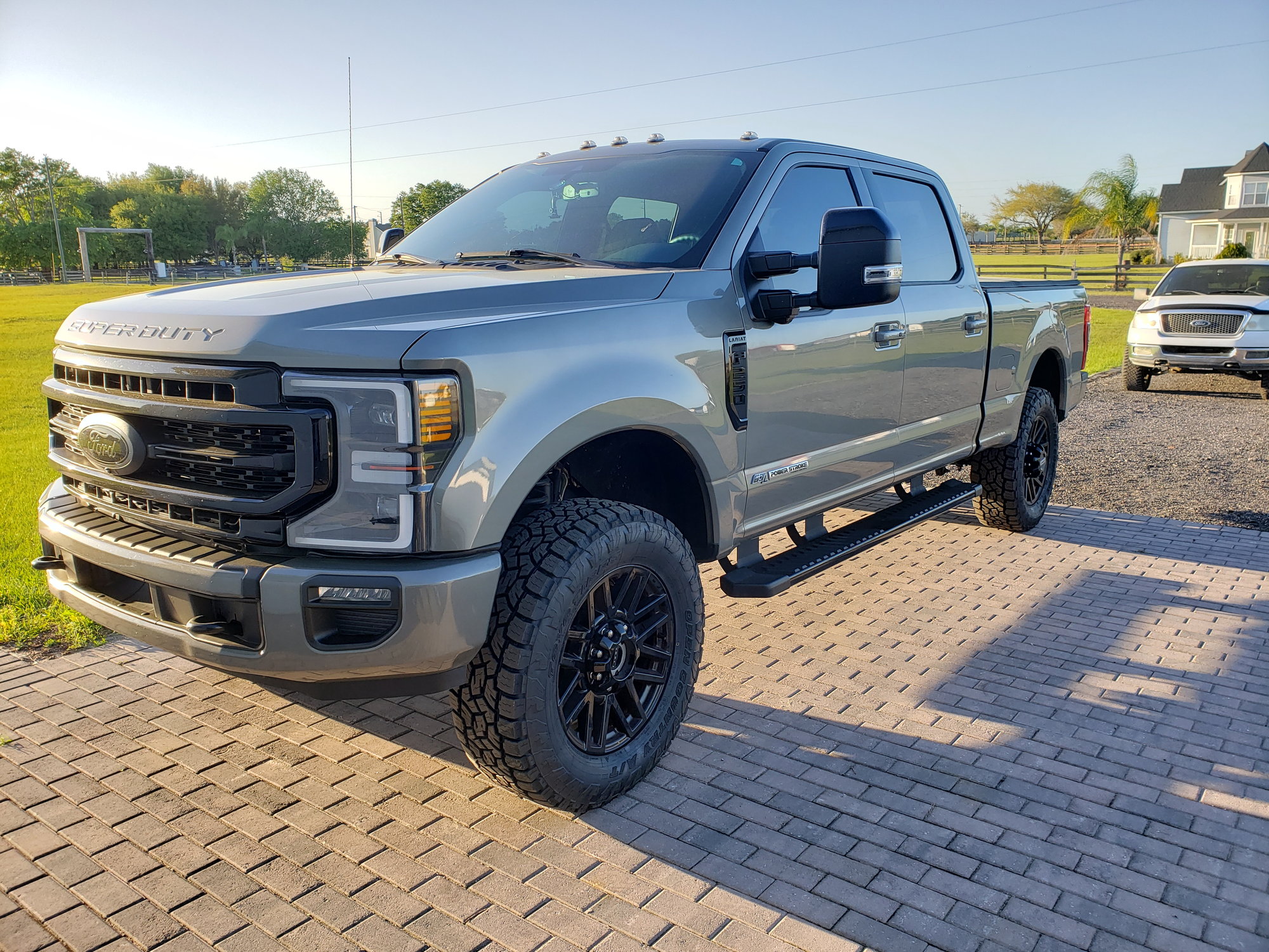 295 65 With Oem Or 35x12 50r18 Aftermarket With Carli 2 5 Ford Truck Enthusiasts Forums