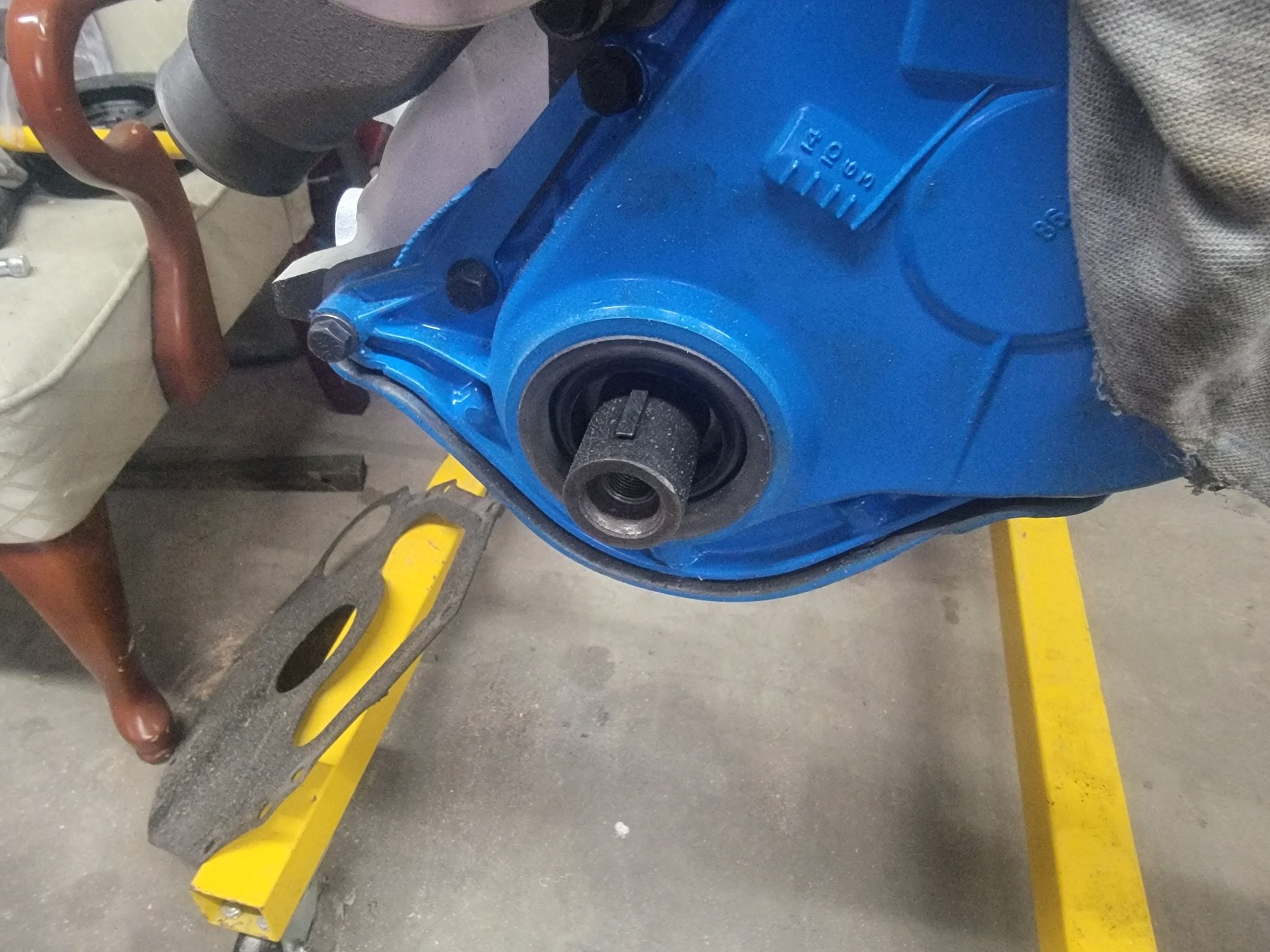 1986 4.9l harmonic balancer bolt Ford Truck Enthusiasts Forums