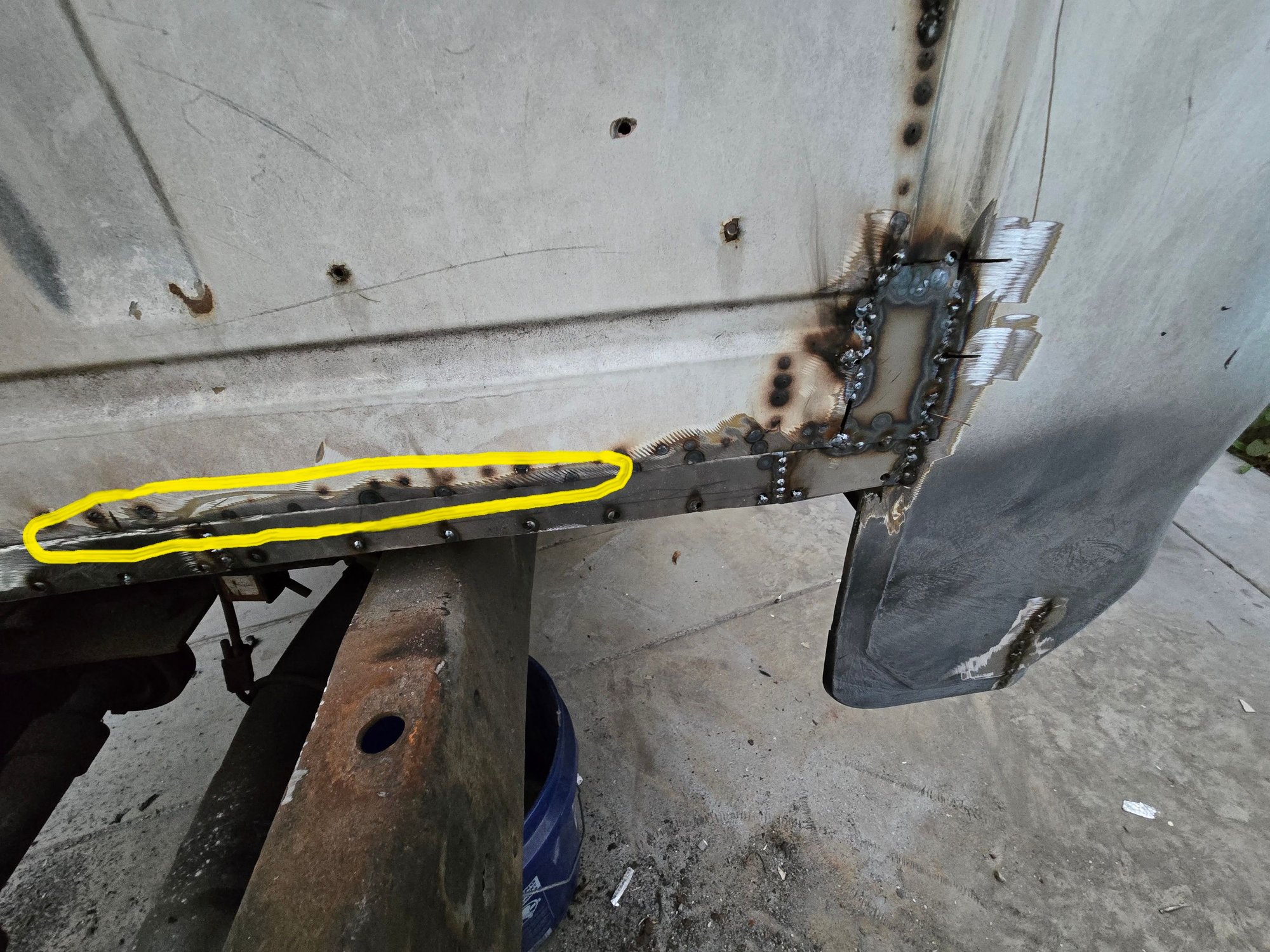 Does this seam need to be welded all the way across?
