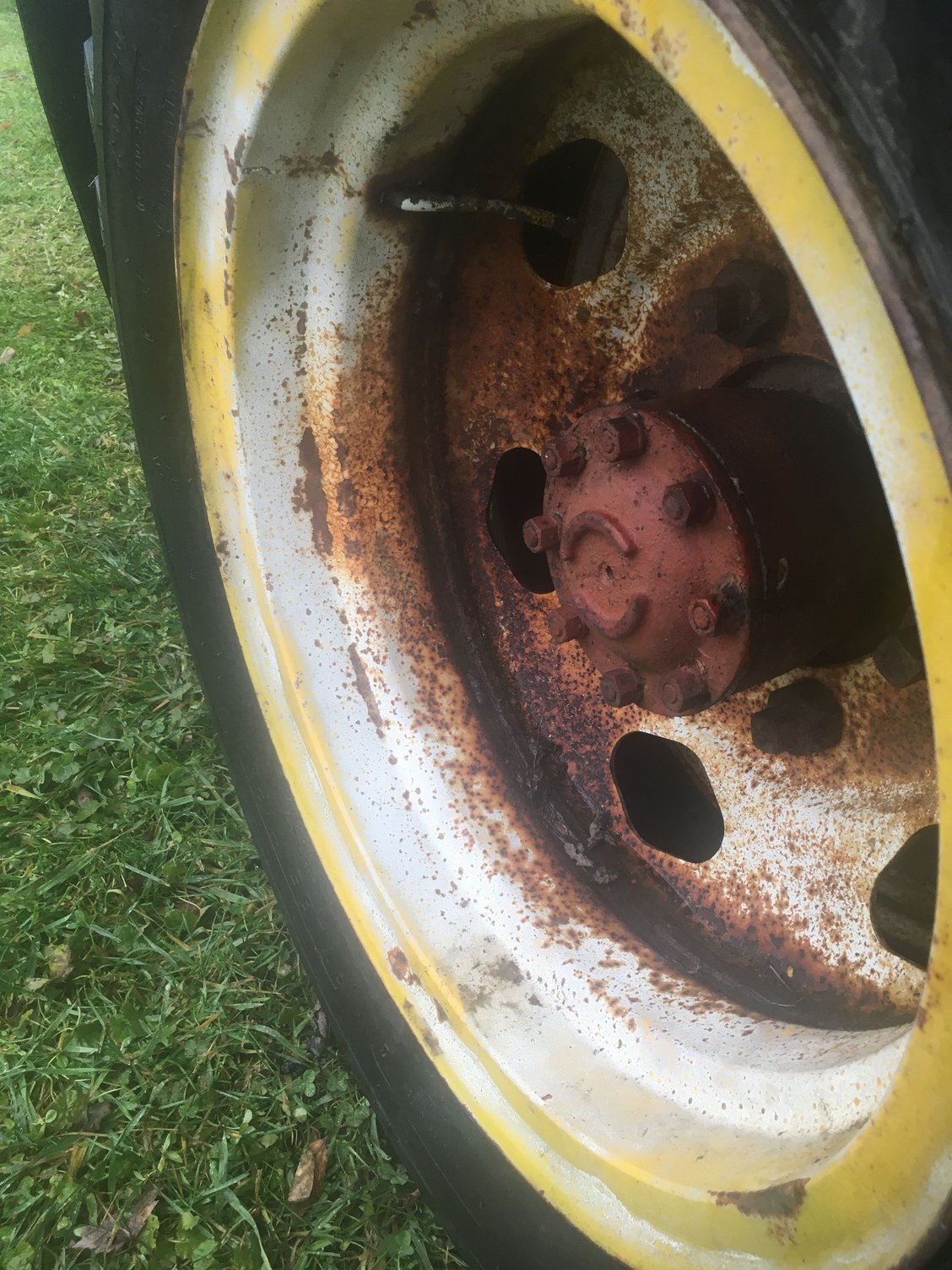 1956 F-600 split rim wheels - Ford Truck Enthusiasts Forums