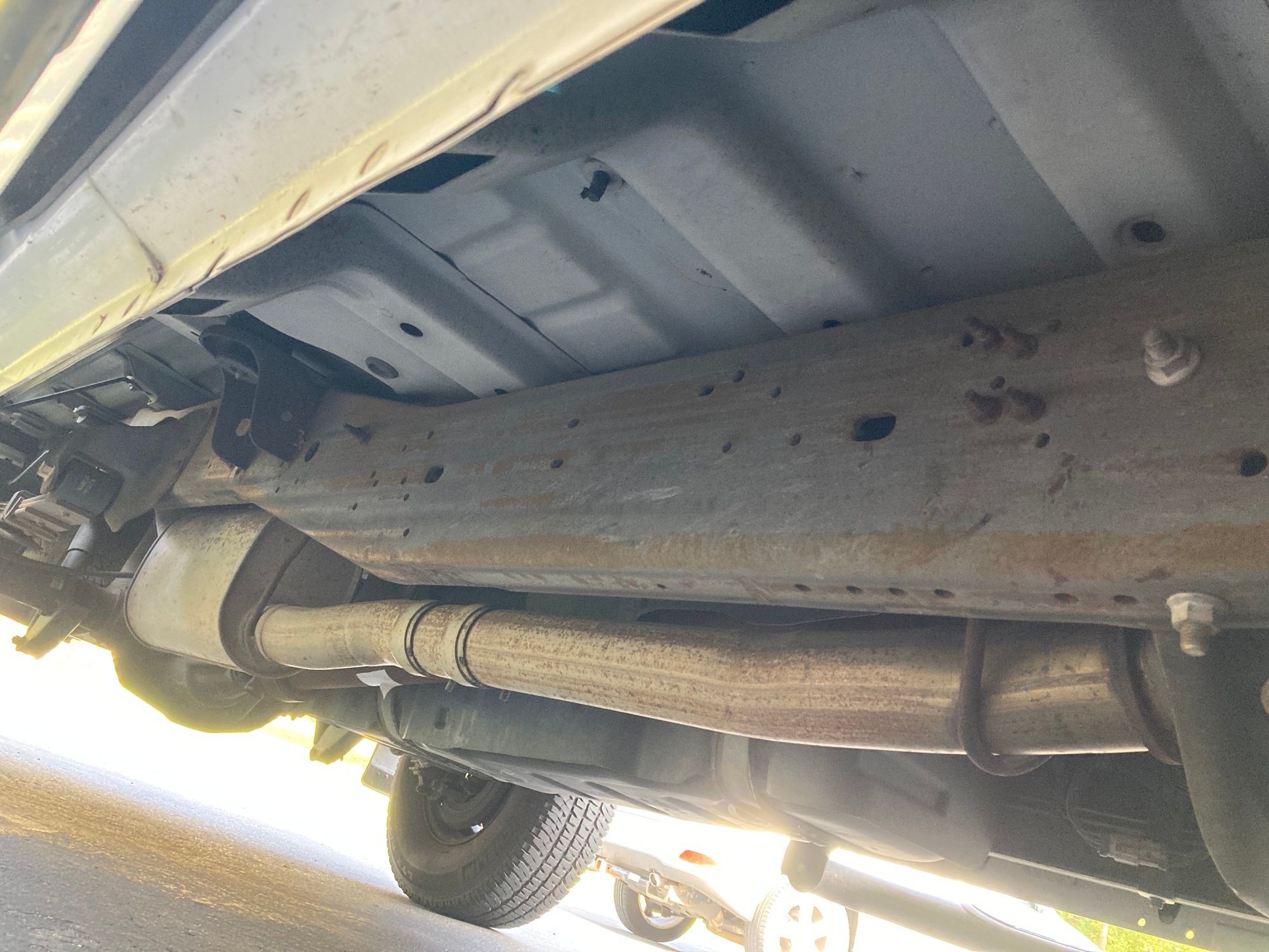 2002 Ford F-250 Super Duty - FS - Clean 2002 F250 7.3/4r100 2wd - Used - VIN Please ask. - 190,000 Miles - 8 cyl - 2WD - Automatic - Truck - White - Mukwonago, WI 53149, United States