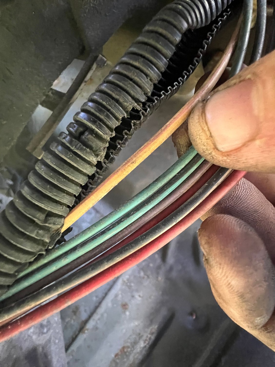 There are 7 wires total in the loom but only 5 got to the neutral safety switch. The 2 blue wires go to a separate plug that�s capped off, and the wires that go to the switch are red/light blue stripe, red/yellow stripe, purple/orange stripe, black/white or pink stripe(the stripe is kinda faded), and yellow/pink or red stripe(also kinda faded)